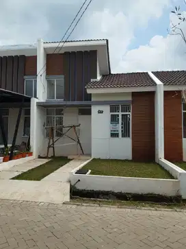 Dijual Rumah Siap Huni Di Forest Hill cluster Sherwood parung panjang