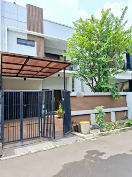 HOT SALE rumah 2 lantai siap huni di komplek puri bintaro sektor 9