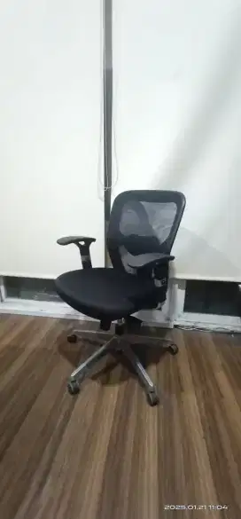 Kursi Kantor premium benel