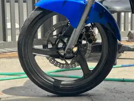 Velg ninja rr dan ban pirreli