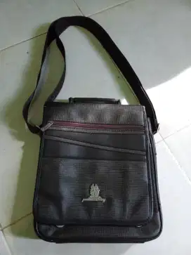 Tas Selempang Polo Army