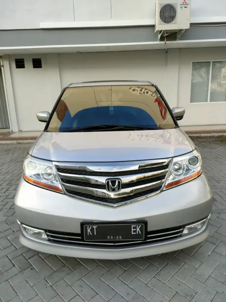 Honda elysion 2011