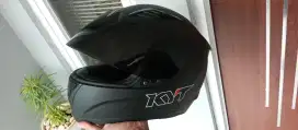 Helm KYT - Bekas seperti baru