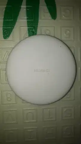 wireless charging huawei model : CP60, berfungsi dengan baik.