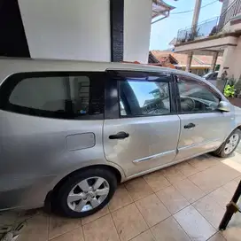 Nissan Grand livina 1.5 xv 2009 MT - Bensin