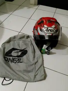 Punya helm scoot copy Arai