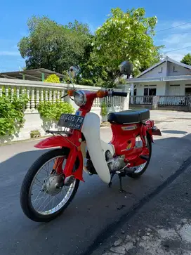 dijual honda c70 warnah merah