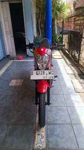 Di jual motor Suzuki satria FU 2006 CKD mulus