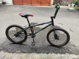 Sepeda BMX masih terawat