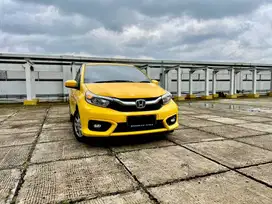 TDP 13JT SAJA HONDA BRIO E CVT AT MATIC AUTOMATIC 2022 KUNING