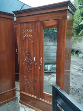 Lemari dua pintu full kayu mahuni