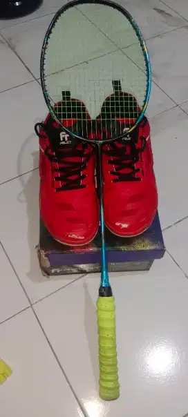 Raket yonex astrox 88 s pro dan sepatu fellet f unit