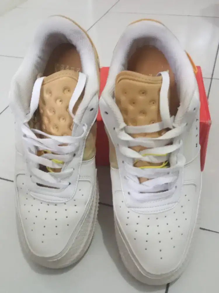 Preloved Nike 354 white low