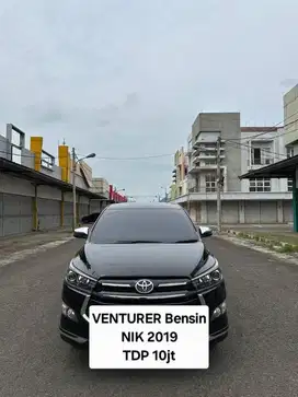 Toyota Innova Venturer 2019 tdp10jt at 2.0 - 2020 hitam  matic