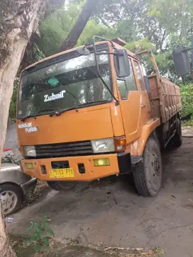 Mitsubishi Fuso Engkel FM 517 L 2005 Bak Sentral