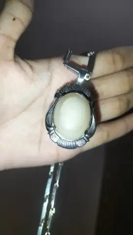 kalung batu akik