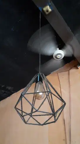 GUNINCO DIAMOND RANGKA KAP LAMPU GANTUNG (BONUS LAMPU LED KUNING)