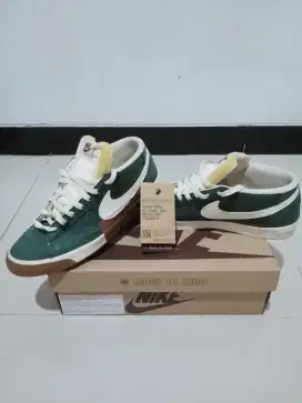 Sepatu Nike Blazer Low Pro Club BTS