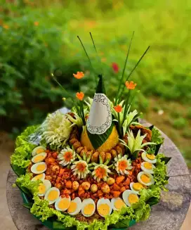 Tumpeng porsi besar enak