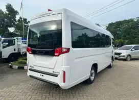 Elf Microbus Siap Bawa Orang