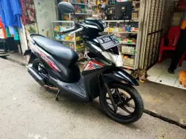 Honda Beat 110cc PGM-FI Tahun 2015