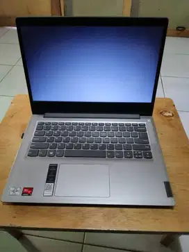 Laptop Lenovo Ideapad Slim 3 Athlon Silver