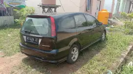 Dijual cepat Honda Stream thn 2005