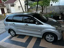 Jual santai avanza veloz 1.5 matic tahun 2014