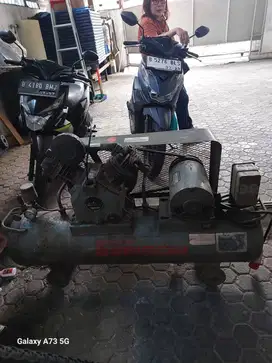 Kompresor Besar HITACHI BEBICON