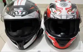 Sepasang Helm (2) KYT Full Face + Bluetooth Intercom (2)