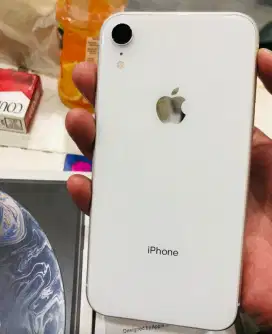 BUTU UANG IPHONE XR ALL OPERATOR 64GB KELENGKAPAN HP&DOS