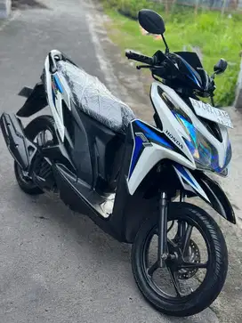 Honda Vario 125 Techno Helm in AD