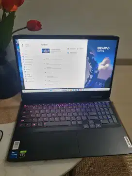 Lenovo Ideapad Gaming3 15IAH7 Corei5-12500H 2.50Ghz RTX3050 like new