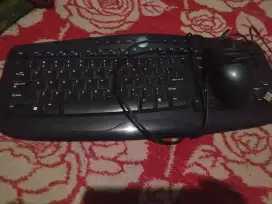 Jual keyboard lawas merk logitech...