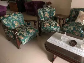 SOFA RUANG TAMU