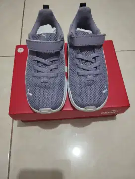 Dijual Sepatu Anak