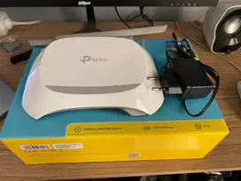 TP LINK WIRELESS N ROUTER TL-WR840N