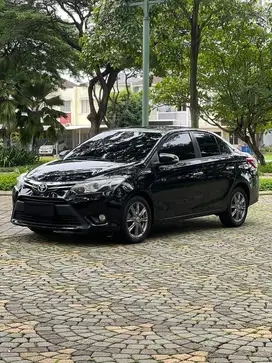 LOW KM MULUS TERAWAT LIKE NEW ! Toyota Vios 1.5 G AT 2015 Hitam