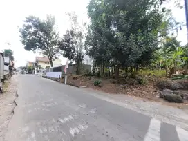 Tanah Luas Cocok Untuk Kos di Dekat Kampus UII Jakal