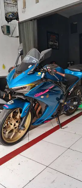 Yamaha R25 tahun 2014