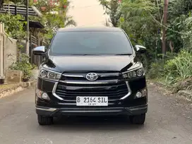 TOYOTA VENTURER 2.0 AT 2019 HITAM FULLSET