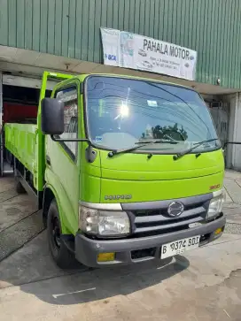 Hino Dutro Long 4roda