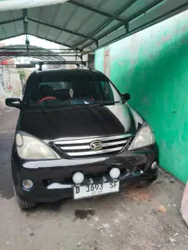 Dijual.daihatsu-xenia th-2006 ss lengkap+hidup mulus pakaian pribadi