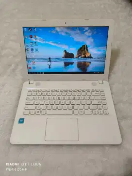 Dijual cepat laptop asus x411sa,slim,kencang,intel celeron