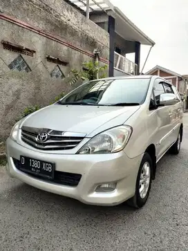 Kredit dp 14jt innova G 2011 original