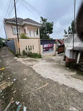Dijual Rumah 2 lantai 200 mtr dari jalan raya jakarta bogor km 51