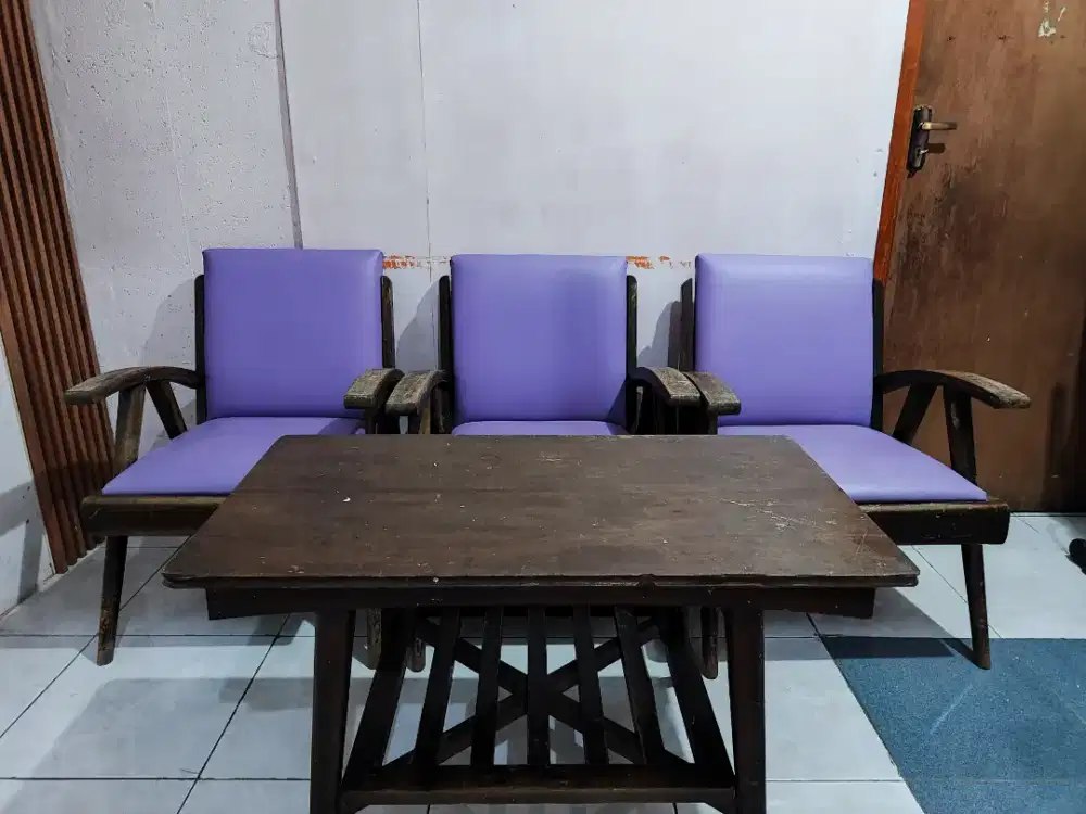 Kursi dan Meja Jati Antik