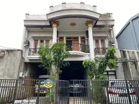 RUMAH MEWAH 3LANTAI BUARAN PULO JAHE PULO GADUNG