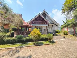 Villa di Kota Bunga di Puncak Cipanas Cianjur