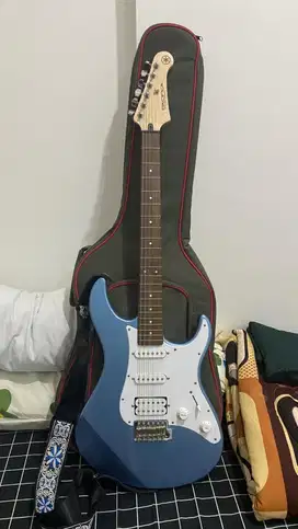 Yamaha Pacifica 112J Lake Placid Blue (Bekas)